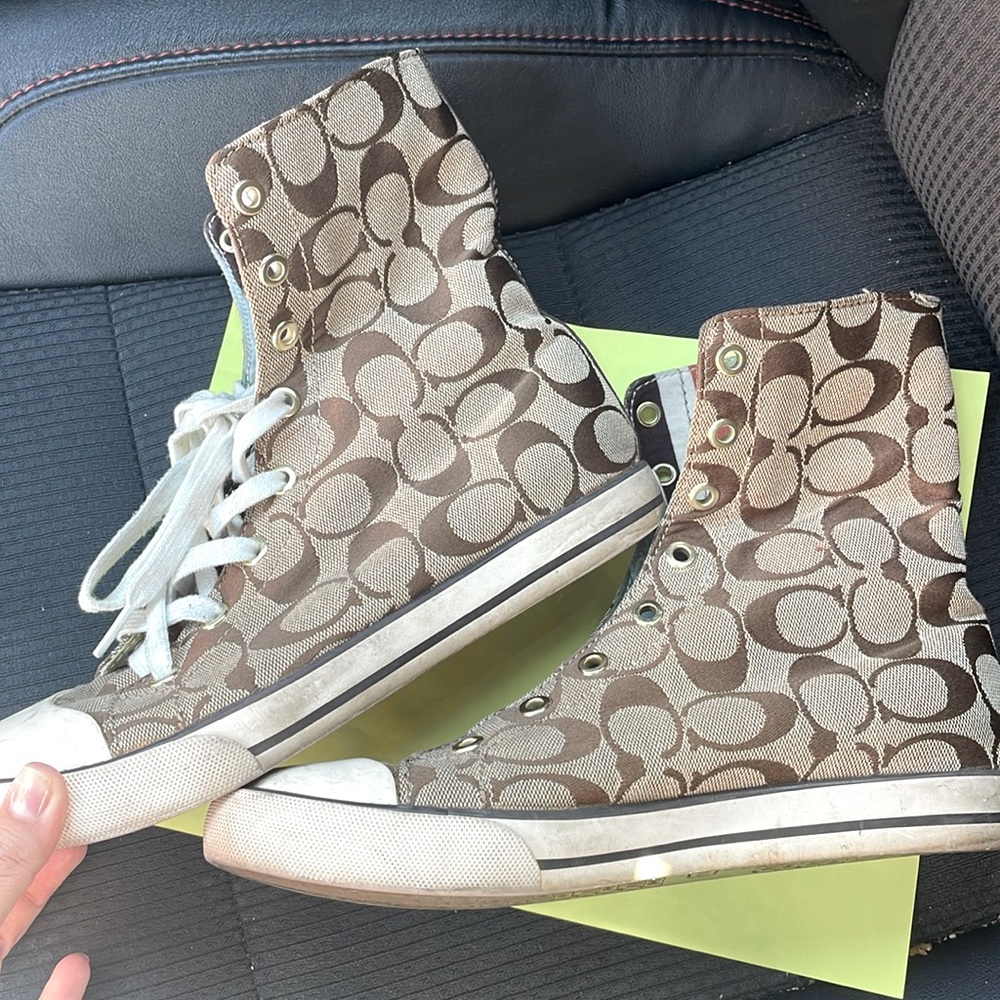Coach size 6.5